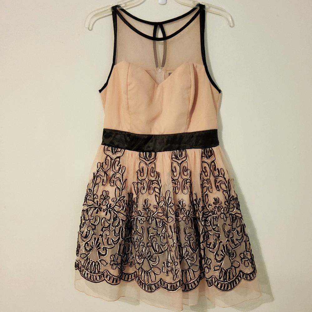 Venus Mauve Black Belted Lace Embroidered Fit & Flare Party Dress Sz 10